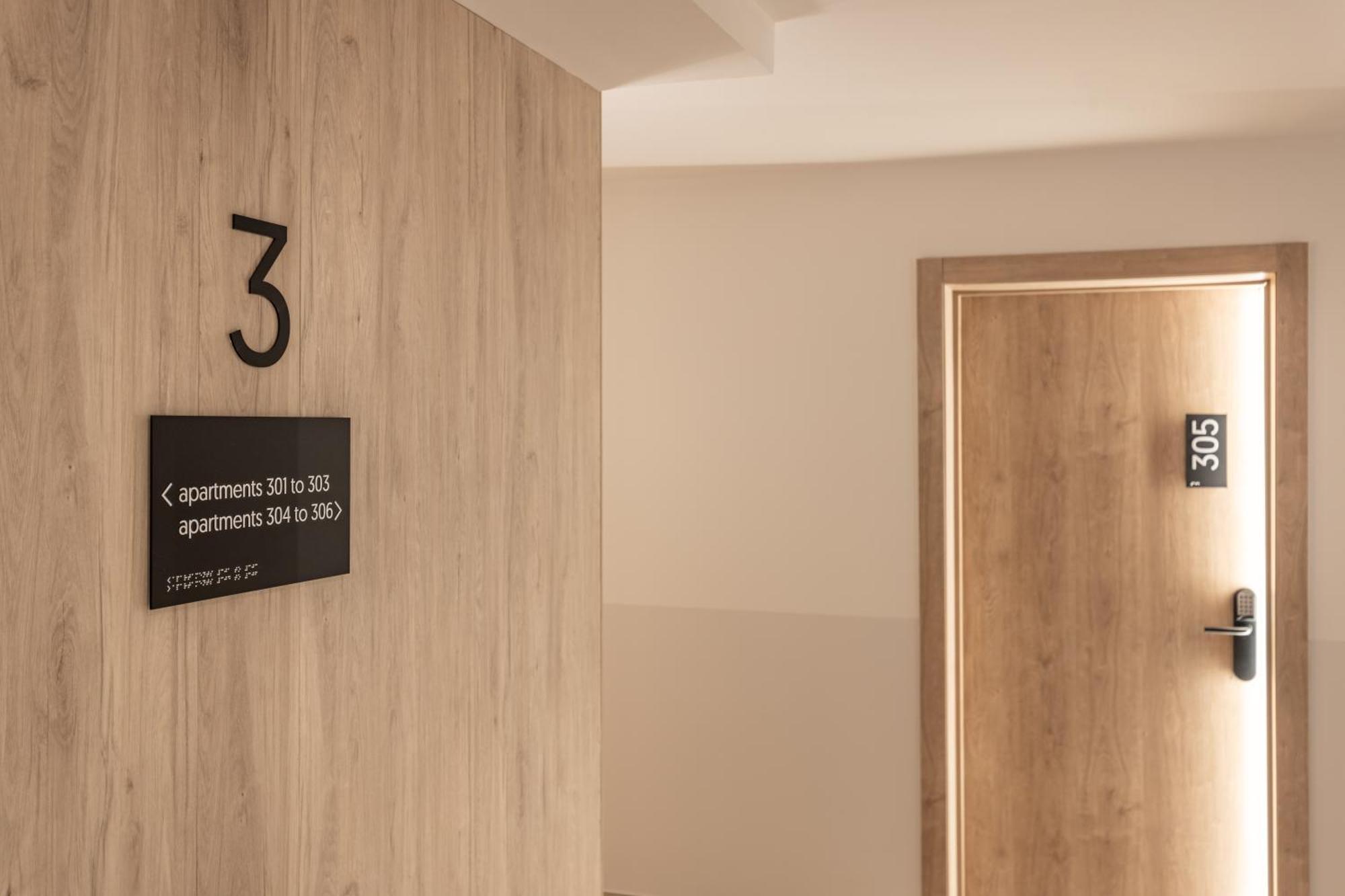 Libere Malaga Trinidadアパートメント エクステリア 写真